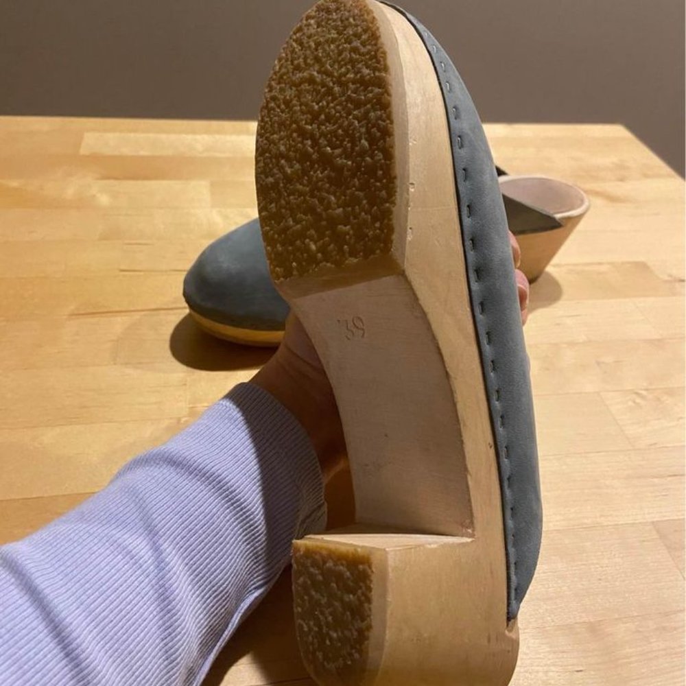 Bryr handmade leather clog, womens sz 9 - Picture 2 of 2